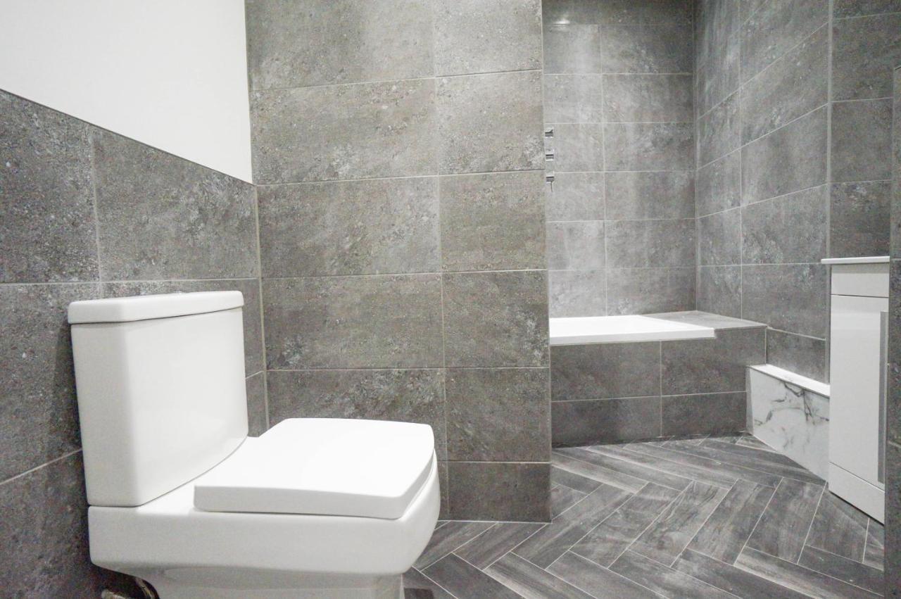 Premium Apartments Thatcham Broadway Екстер'єр фото
