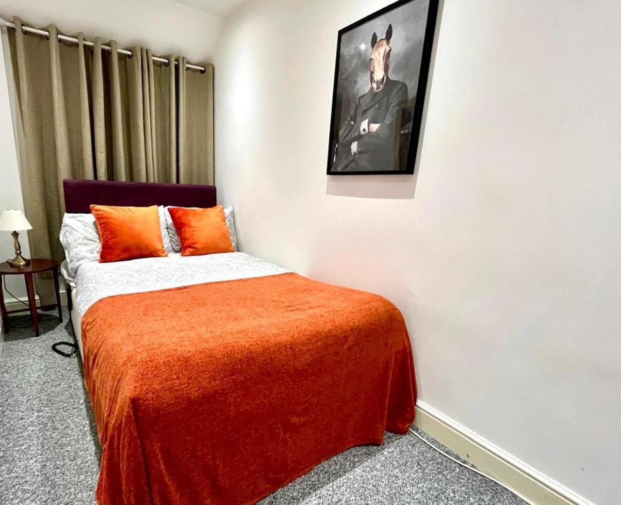 Premium Apartments Thatcham Broadway Екстер'єр фото